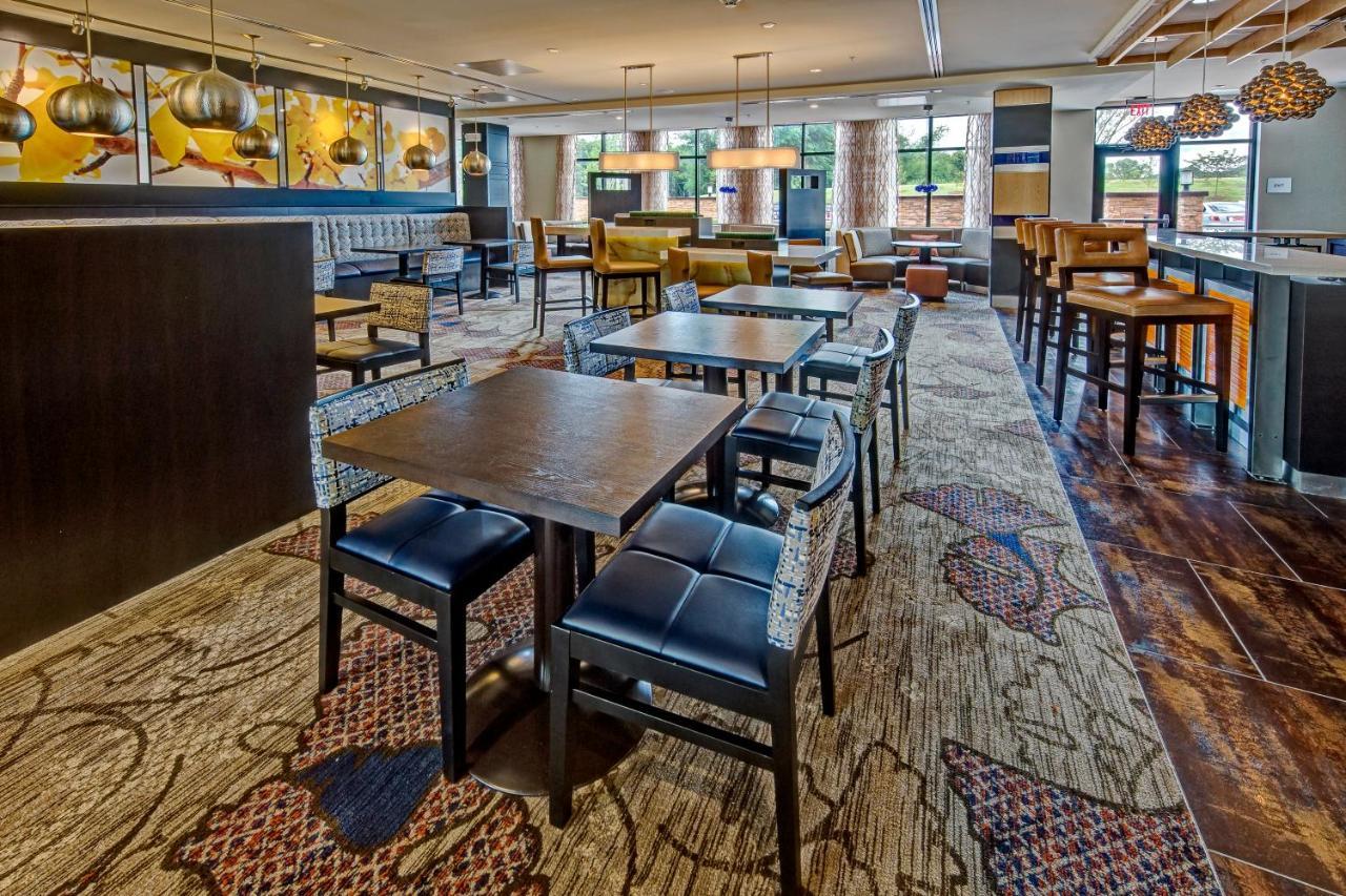 Courtyard By Marriott Oxford Hotel Exterior foto