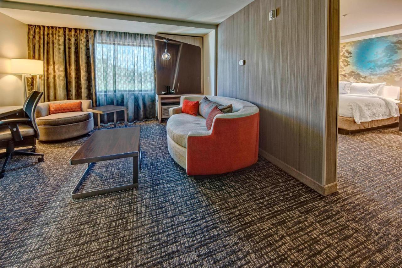 Courtyard By Marriott Oxford Hotel Exterior foto