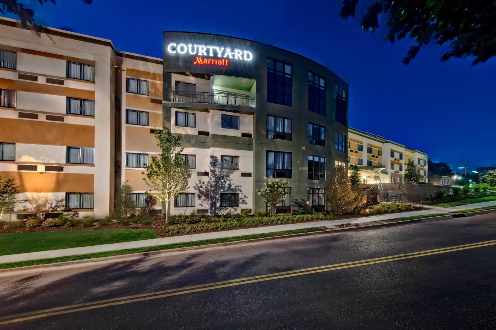 Courtyard By Marriott Oxford Hotel Exterior foto